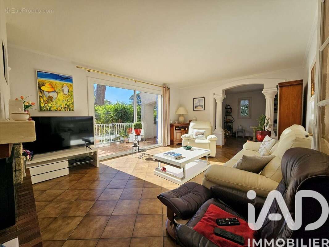 Photo 2 - Maison à FREJUS