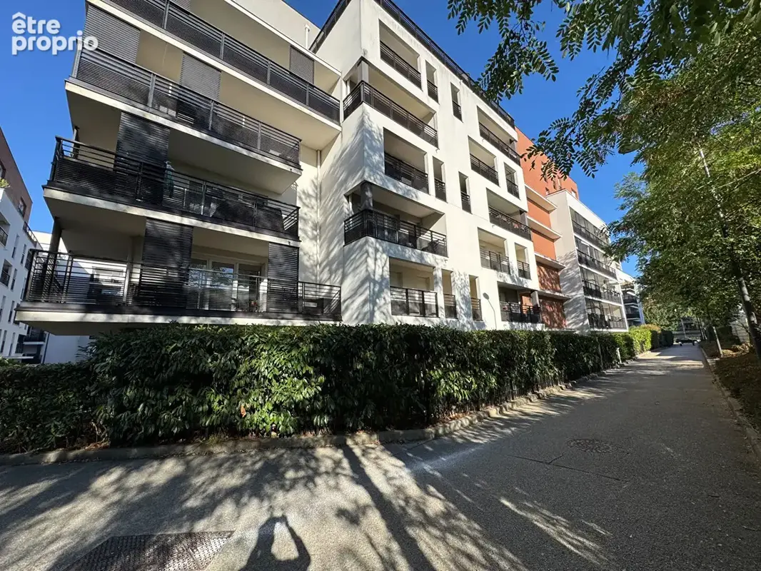 Appartement à BOUSSY-SAINT-ANTOINE