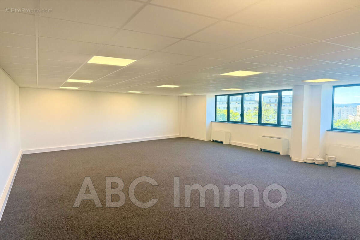 Commerce à AIX-EN-PROVENCE