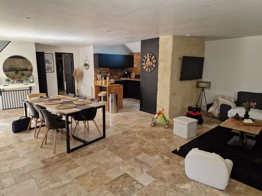 Maison 164 m² à Saint-Cosme-En-Vairais  - photo 5