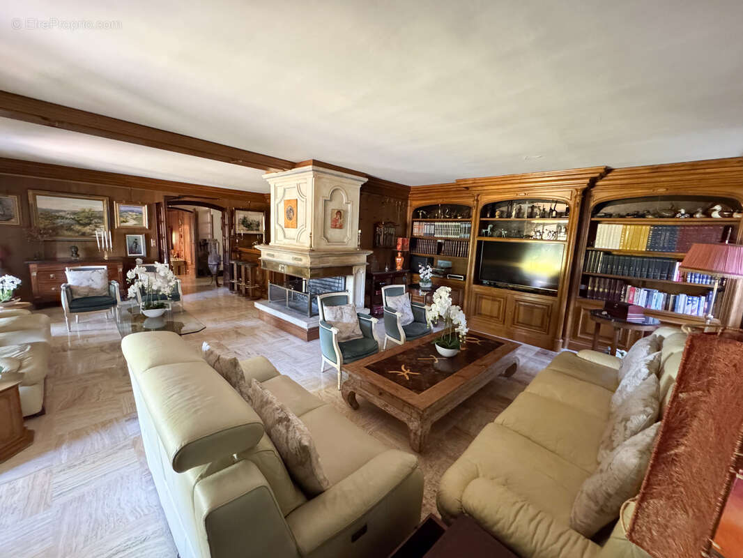 Maison à SAINT-RAPHAEL