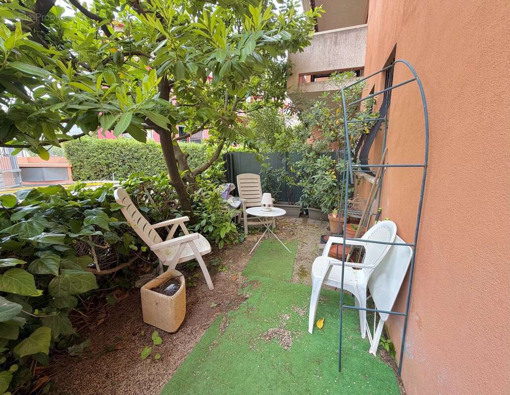 Appartement à ROQUEBRUNE-CAP-MARTIN