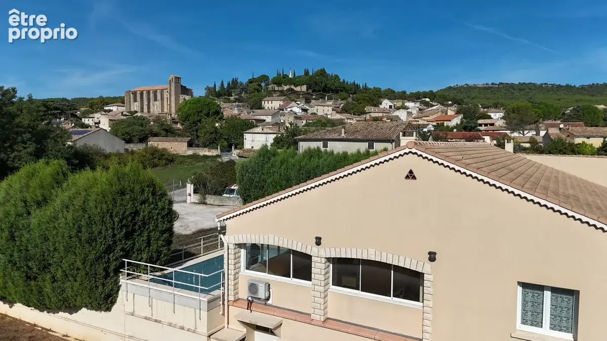 Maison familiale 214 m2 sur un terrain de 2155 m2 - photo 3