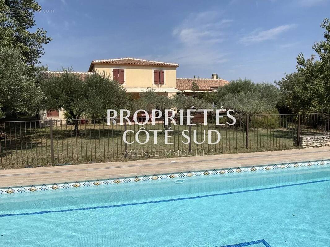 Maison à ROCHEFORT-DU-GARD