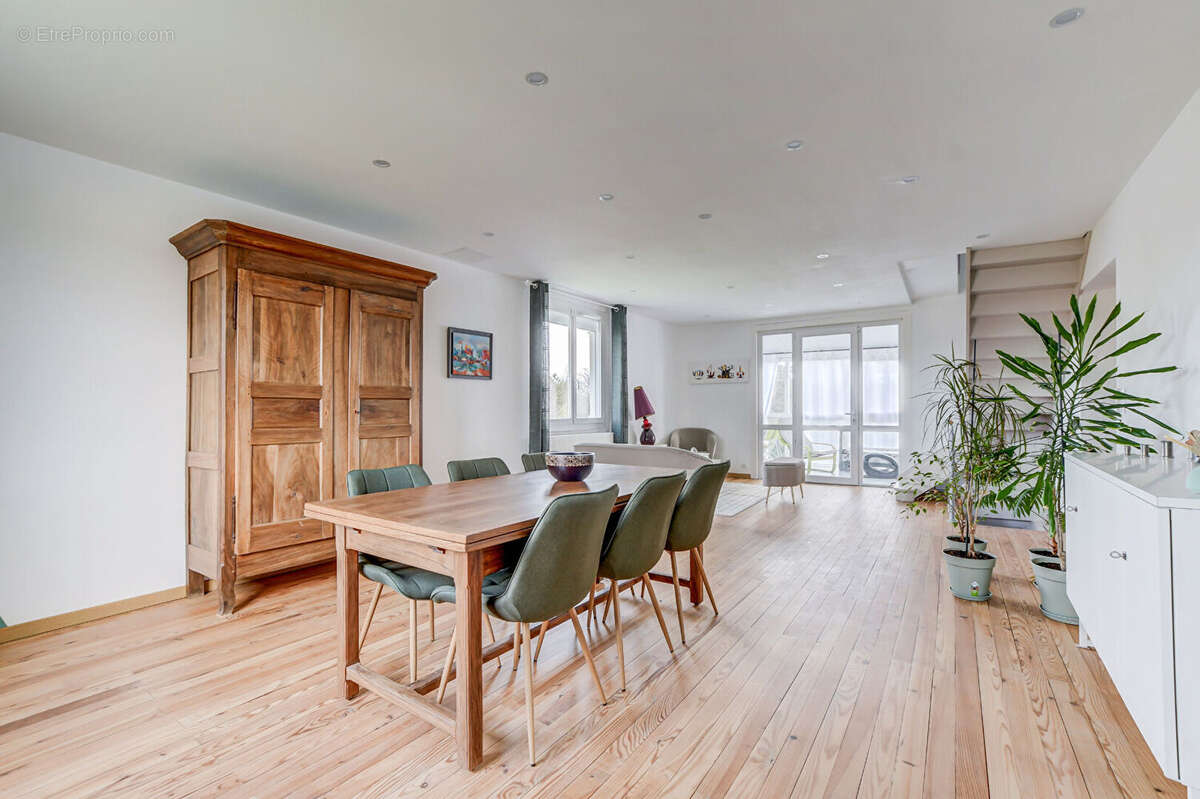 Maison à CORNEBARRIEU