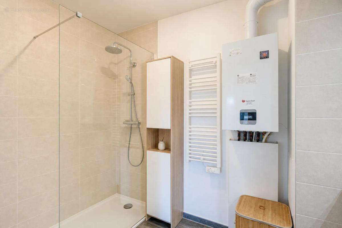 Appartement à SAINTE-FOY-LES-LYON