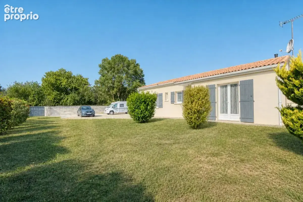 Maison de 4 pièces de 84 m² à Cravans - photo 2