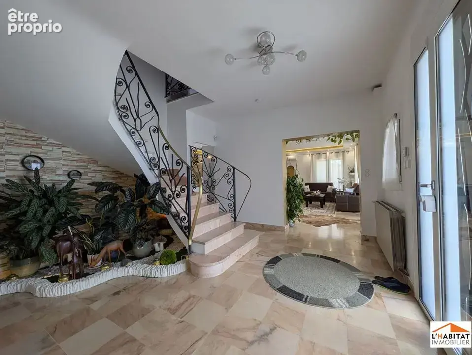 Maison 6 pièces 188 m² à vendre à Plaisance-Du-Touch (31830) - photo 2