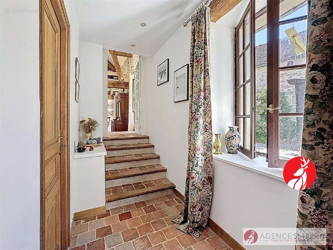 Maison à FONTAINEBLEAU