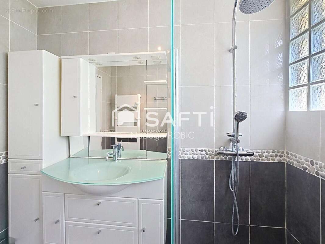 Maison 93 m² à Chaumont-D'anjou  - photo 4