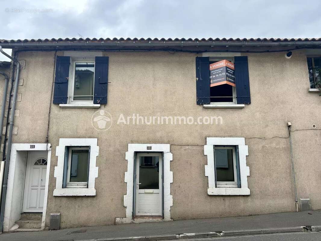 Maison à SAINT-ASTIER