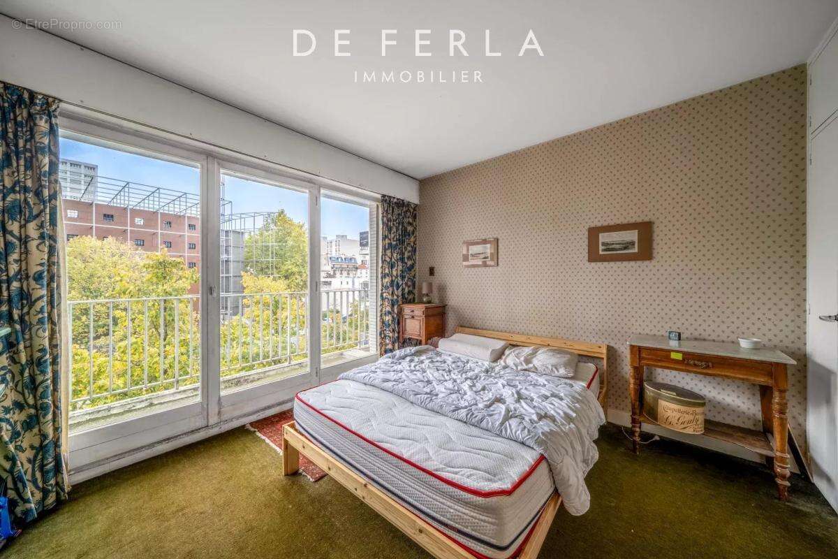 Appartement à PARIS-15E