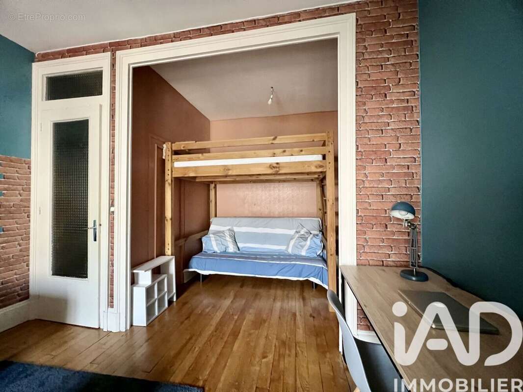 Photo 5 - Appartement à VILLEURBANNE