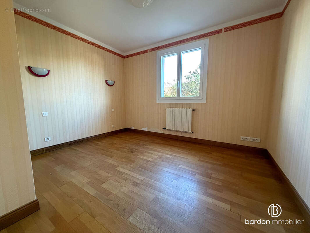 Maison à SAINT-ETIENNE-DE-MER-MORTE