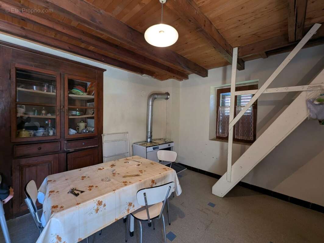 Maison à BOGEVE
