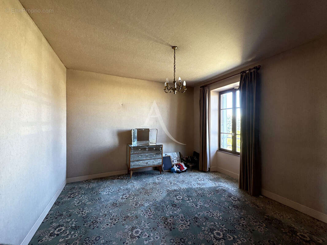 PROPRIETE UNIQUE - proche de Dourdan 7 pièce(s) 188.53 m2 - photo 7