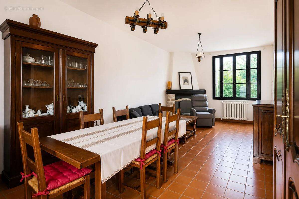Maison 6 pièces A RENOVER avec grand jardin à Avon - photo 3