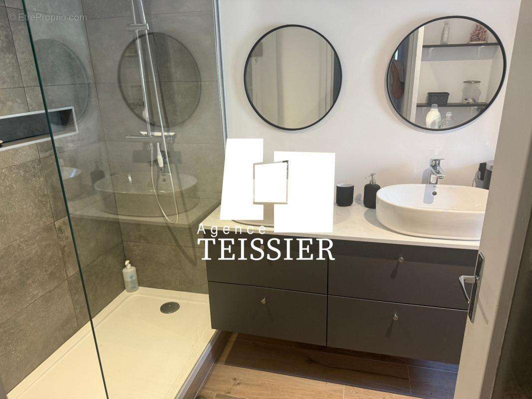 Appartement à LES VANS