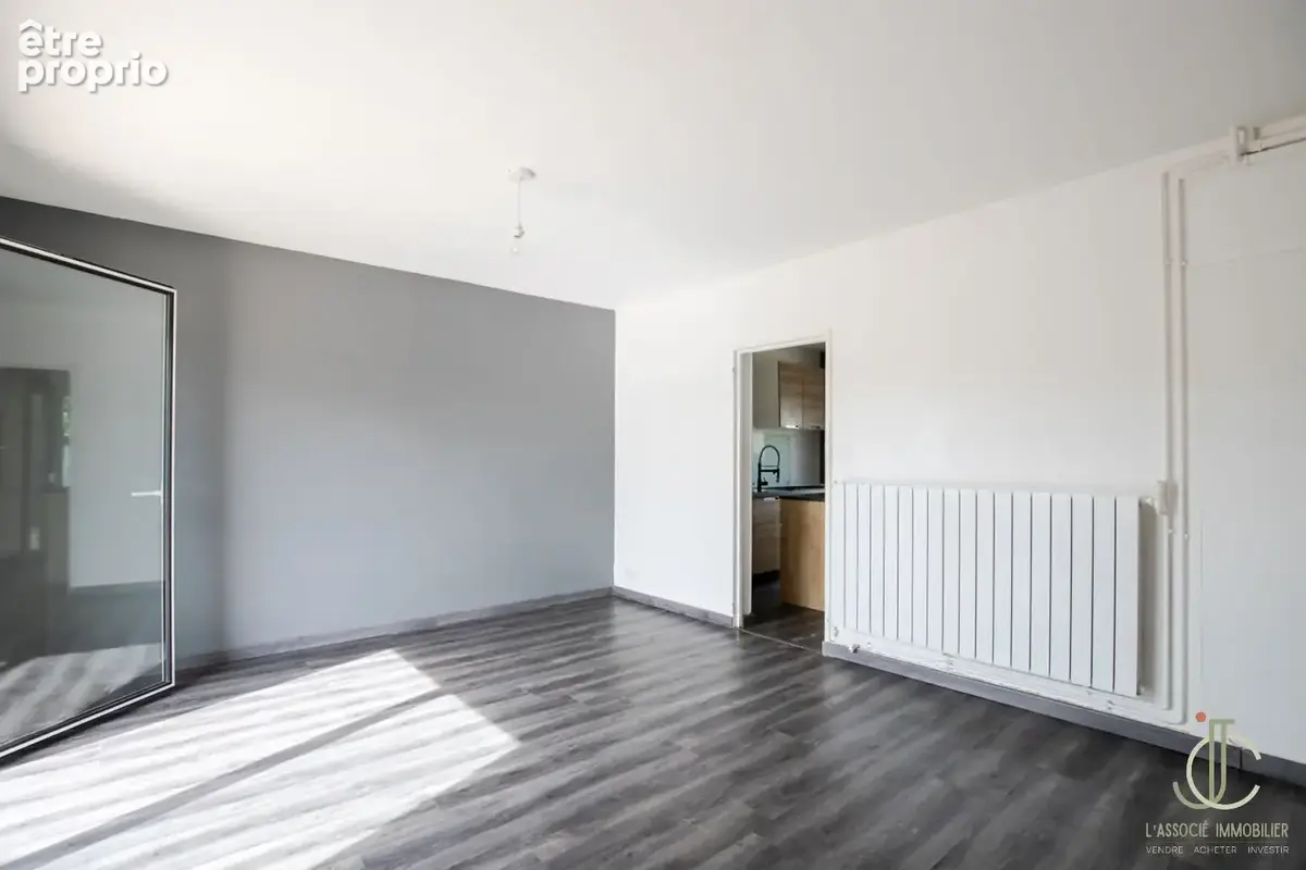 SEICHAMPS - Maison 80m2 - 3 chambres - Jardin et garage - photo 6