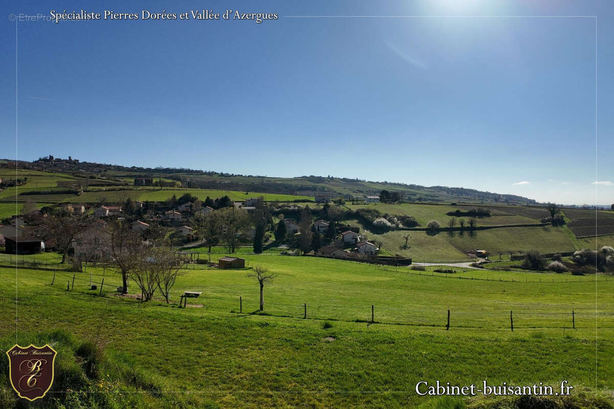 Terrain à SAINT-LAURENT-D'OINGT