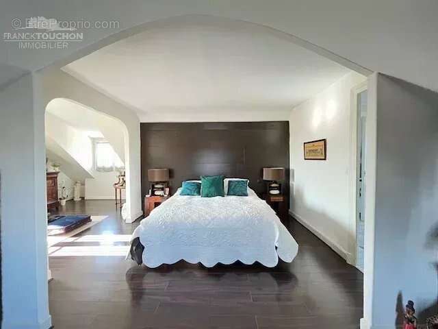 Maison à CHALETTE-SUR-LOING