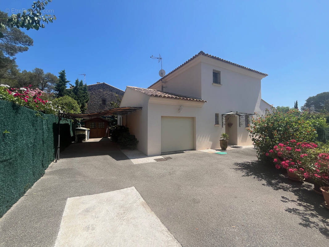 Maison à SAINT-RAPHAEL