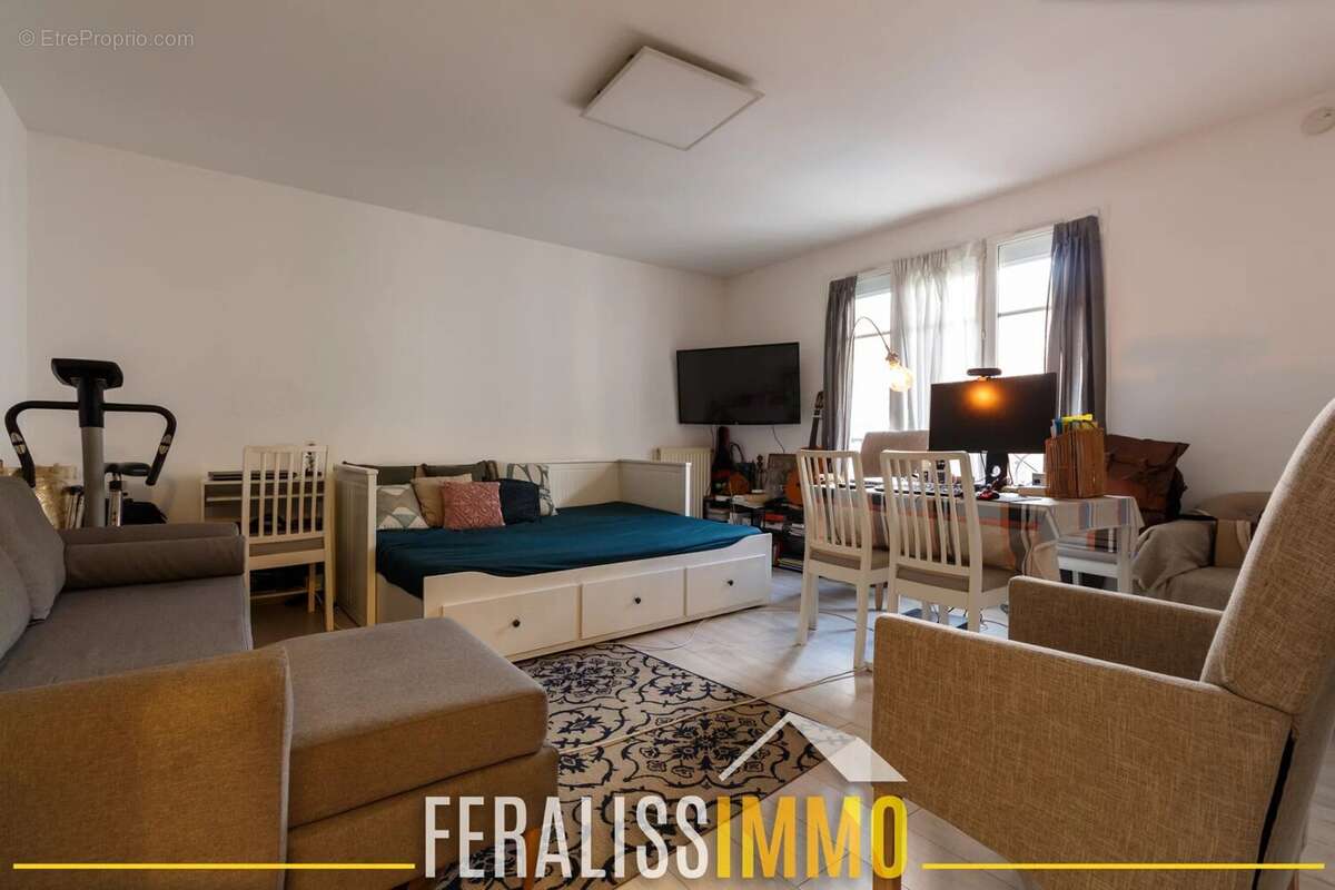 Appartement à COURDIMANCHE