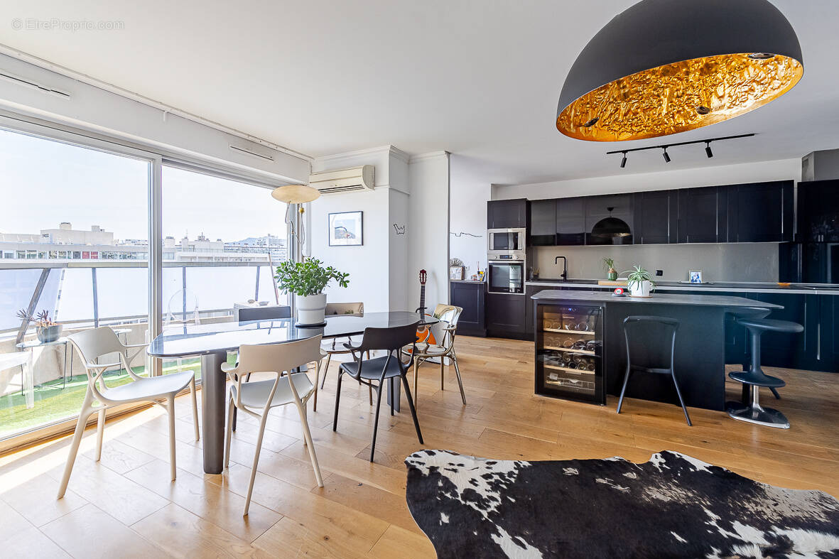 Appartement à MARSEILLE-8E