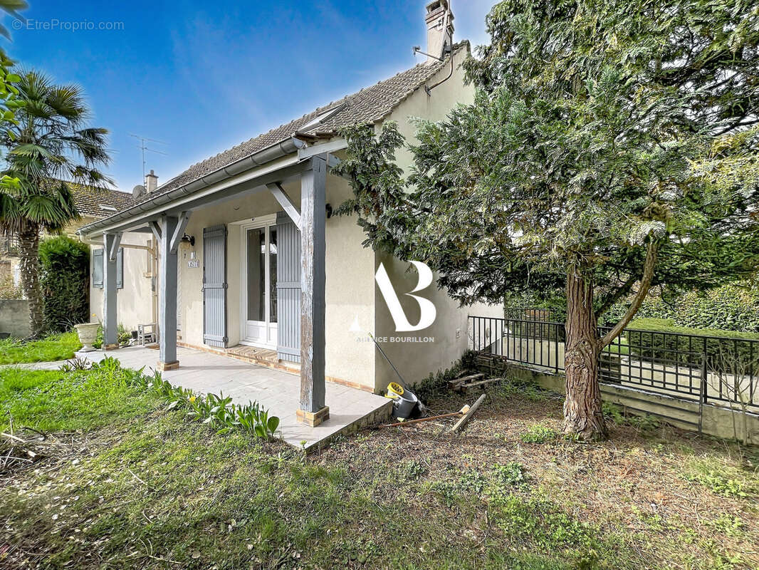 Maison à ROZAY-EN-BRIE