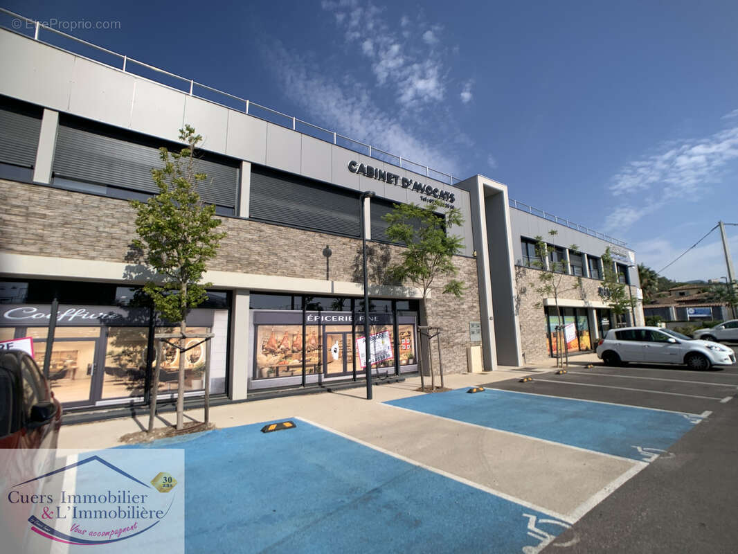 108m2 - local commercial ou professionnel - cuers - photo 6