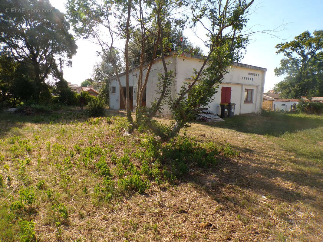 Terrain à LA PLAINE-SUR-MER