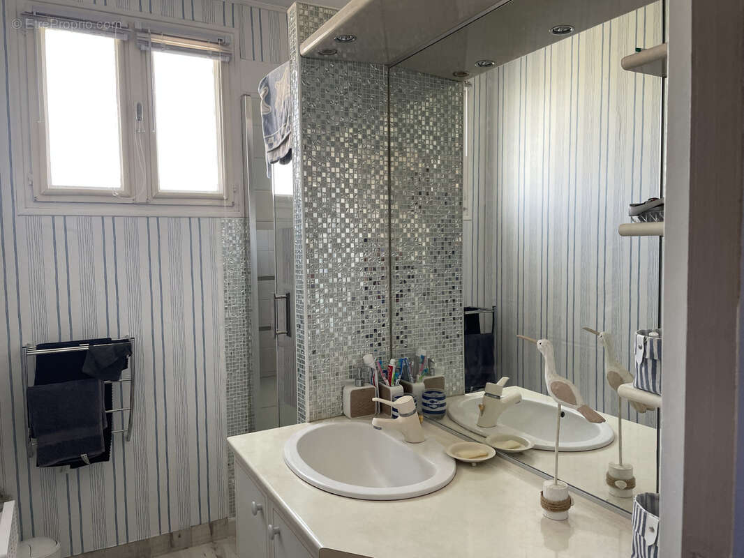 Maison à MORTAGNE-SUR-GIRONDE