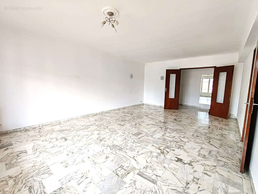 Appartement à DRAGUIGNAN