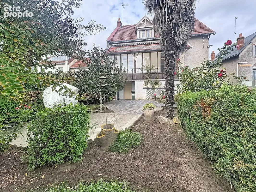 Maison 6 pièces 114 m² à vendre à Saint-Pierre-Des-Corps (37700) - photo 2