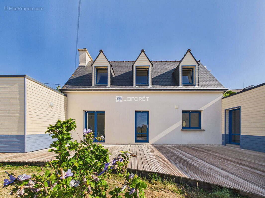 Maison à PLOZEVET