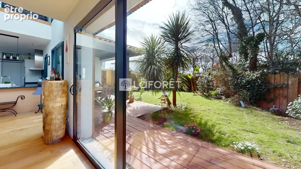 Maison 6 pièces - 118 m²  -  Anglet - photo 8