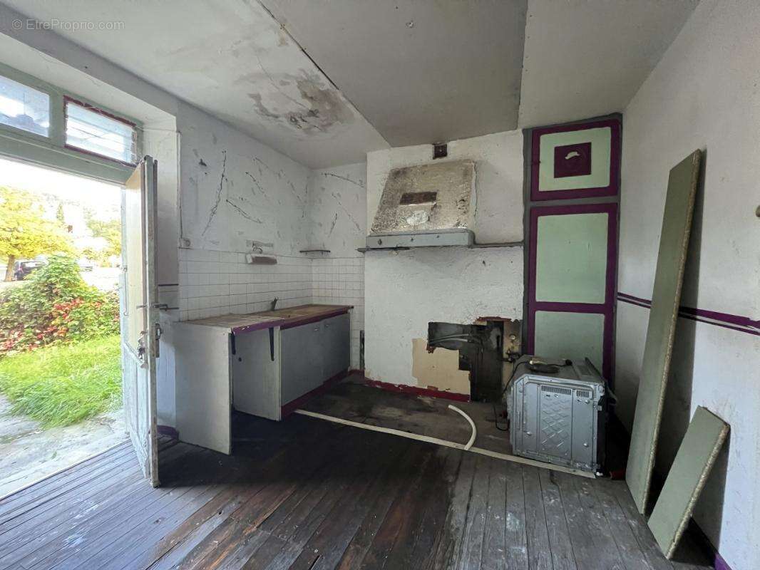 Maison à DECAZEVILLE