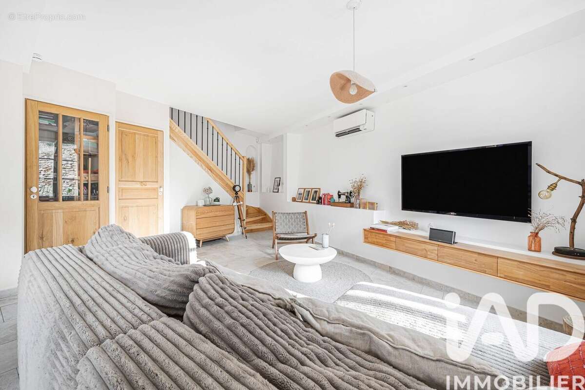 Photo 8 - Maison à LA CELLE-SAINT-CLOUD