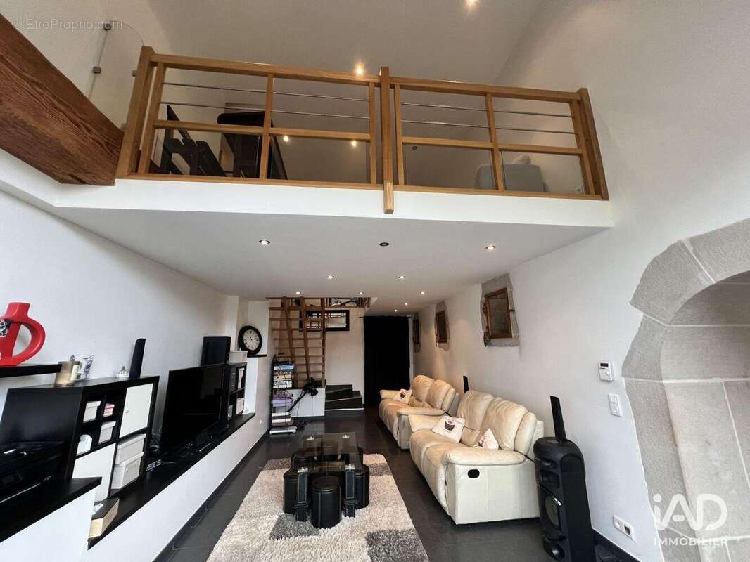 Photo 7 - Maison à INJOUX-GENISSIAT