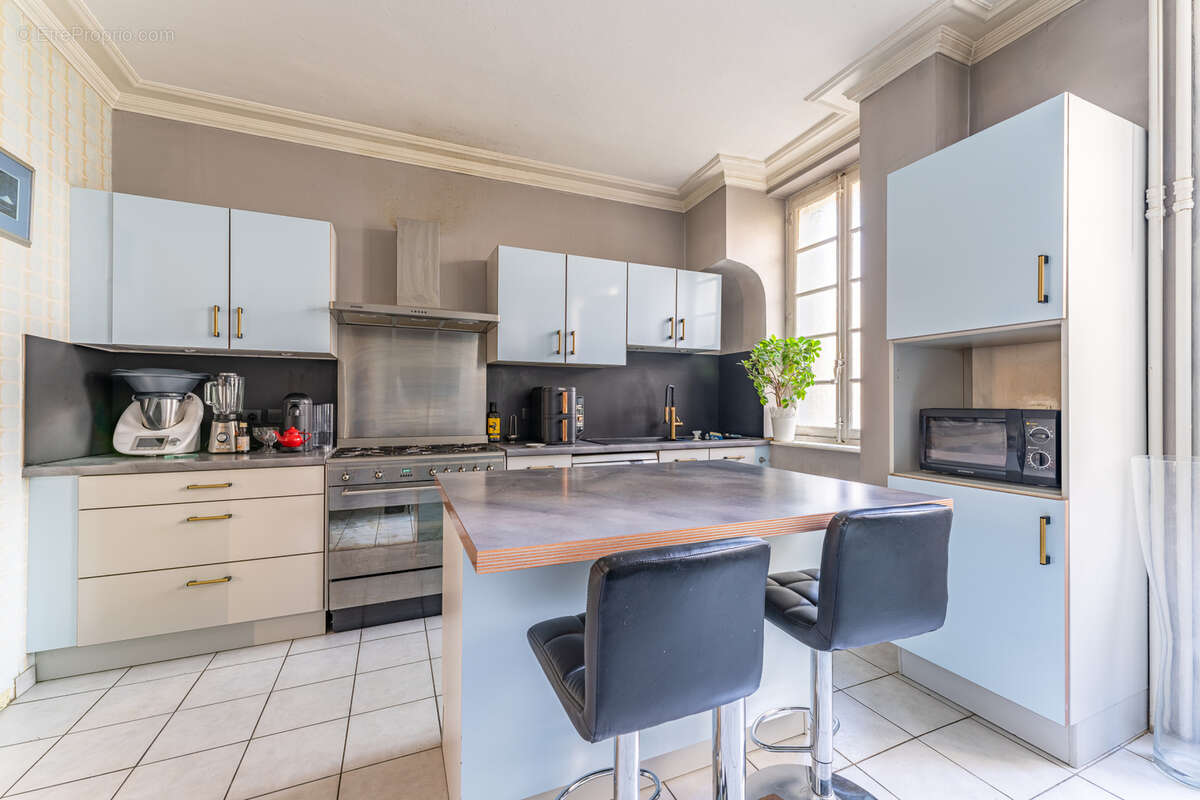 Appartement à LYON-6E