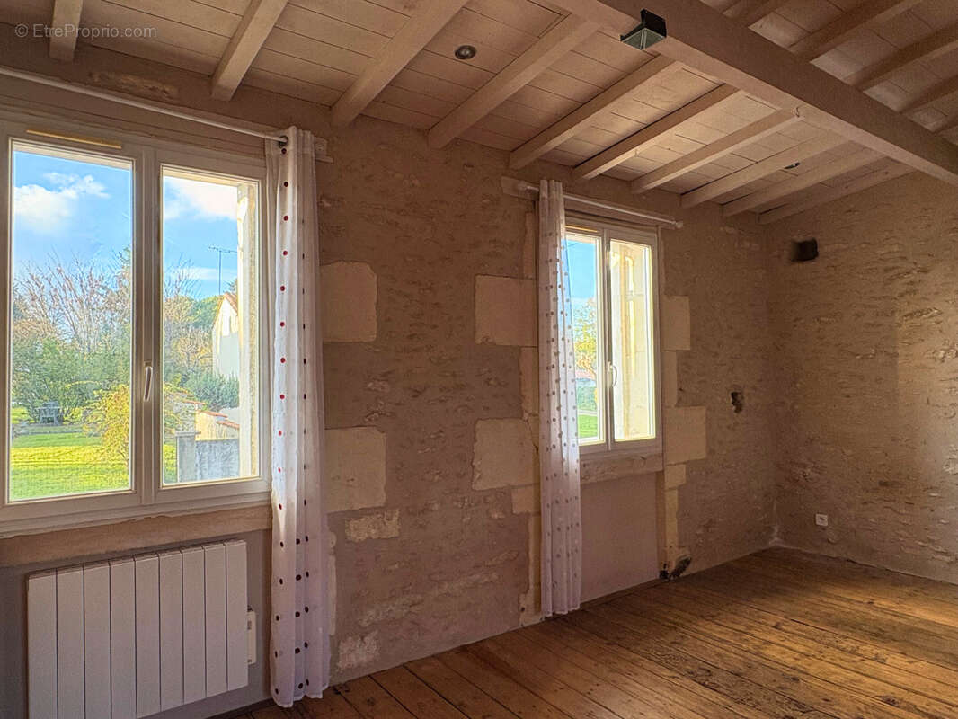 Maison à COGNAC