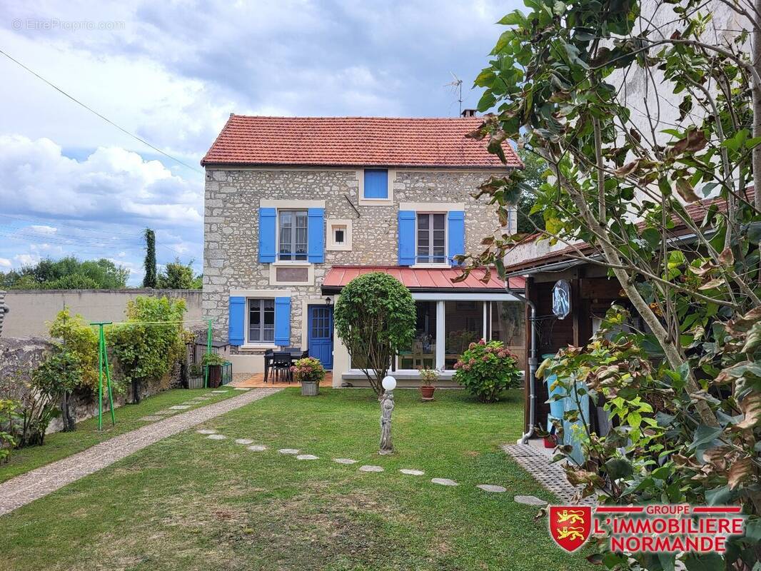 Maison à BENNECOURT