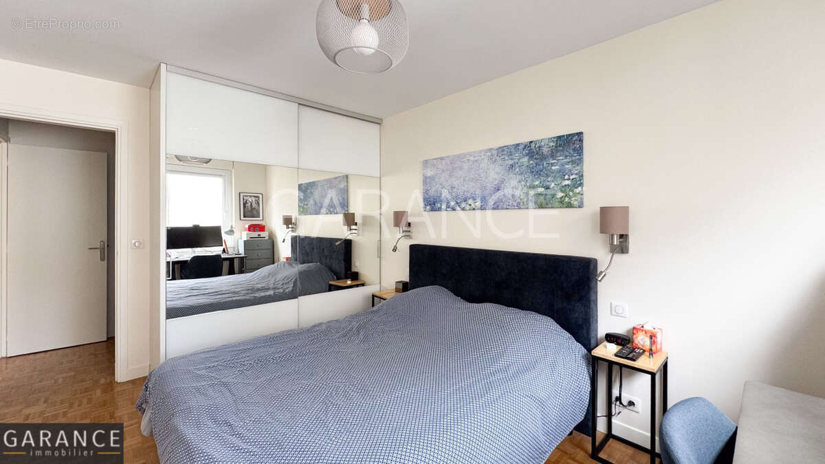 Appartement à PARIS-14E