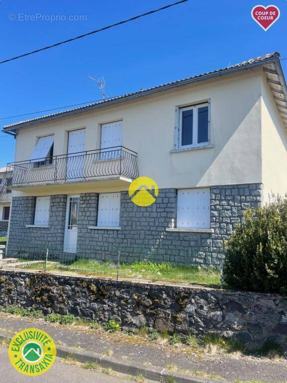 Maison à PIERREFORT