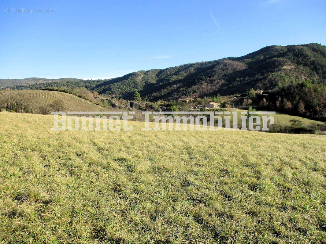 Terrain à SAINT-FERREOL-TRENTE-PAS