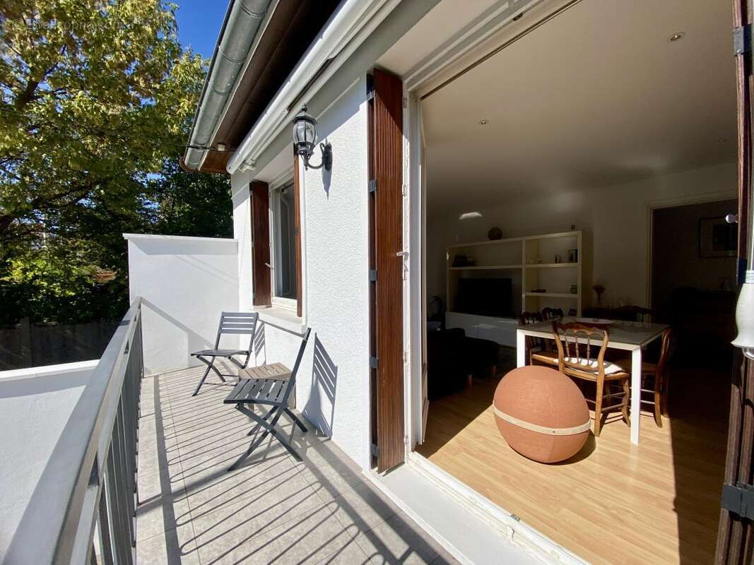 Maison à LE PERREUX-SUR-MARNE