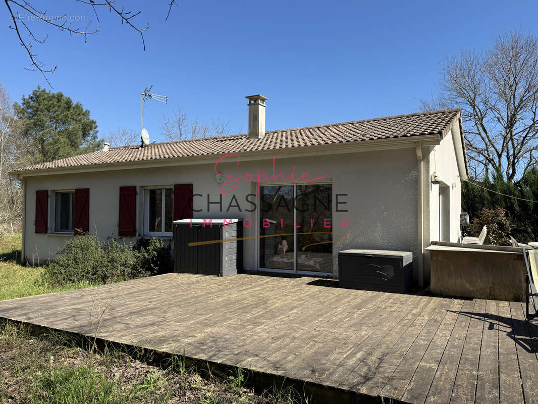 À 20 minutes de Lacanau, sur plus de 10 hectares, écurie de propriétaires avec maison de 80 m2 et installation - photo 15