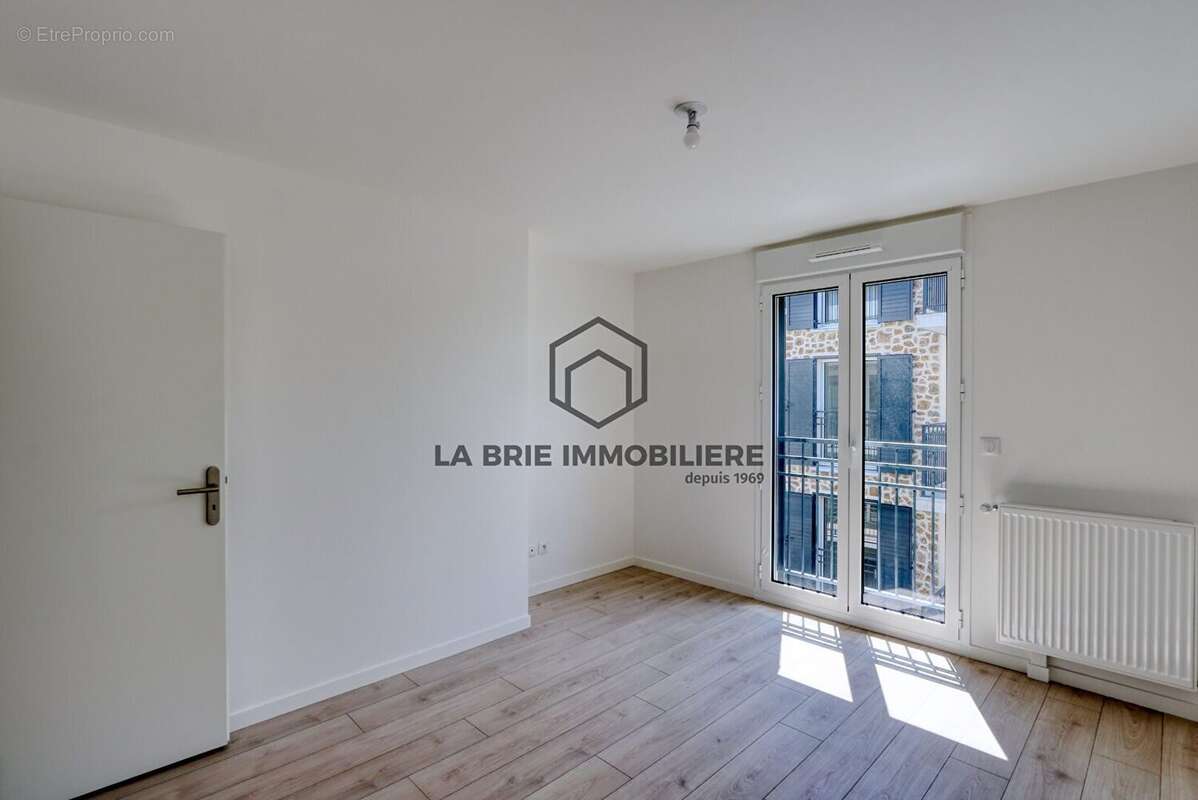 Appartement 75 m² à Villiers-Sur-Marne  - photo 5