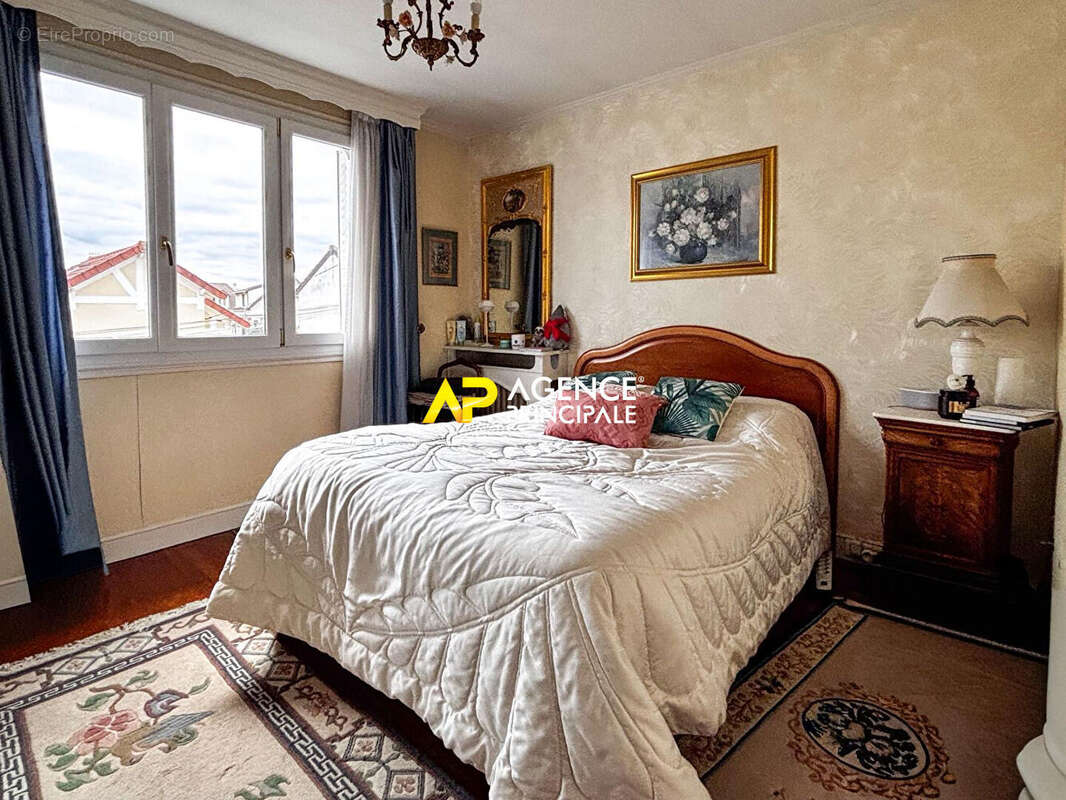 Maison à SARTROUVILLE