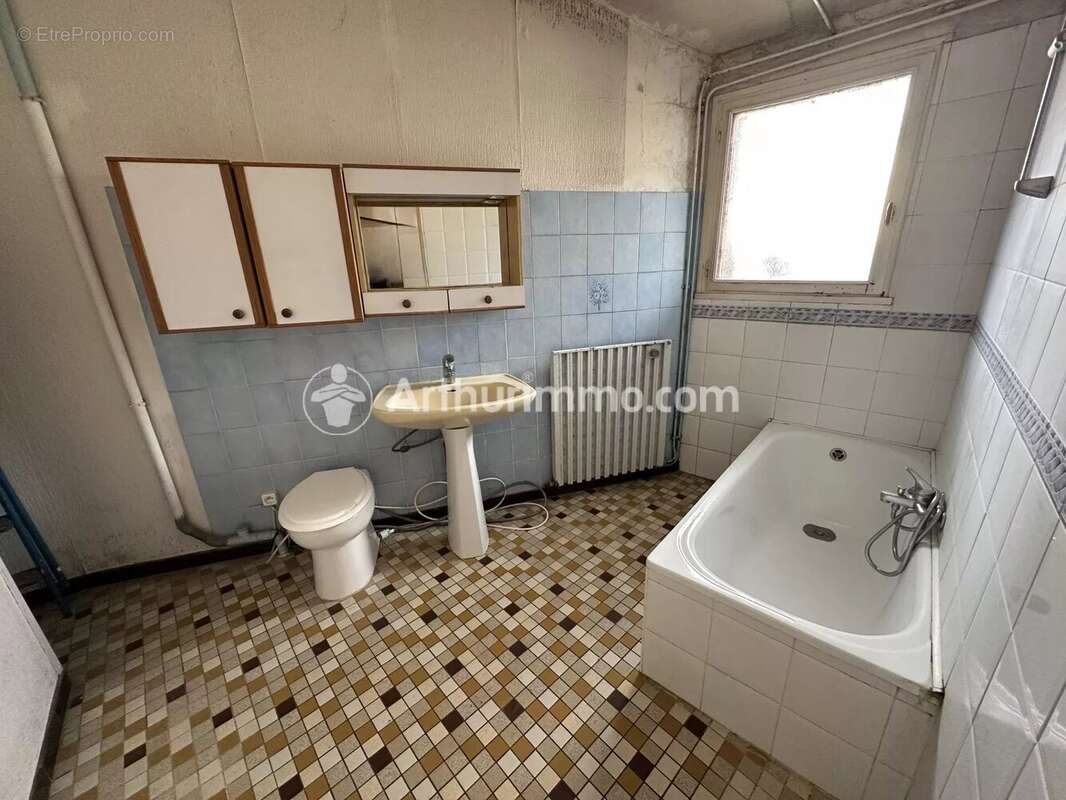 Maison à SAINT-ASTIER